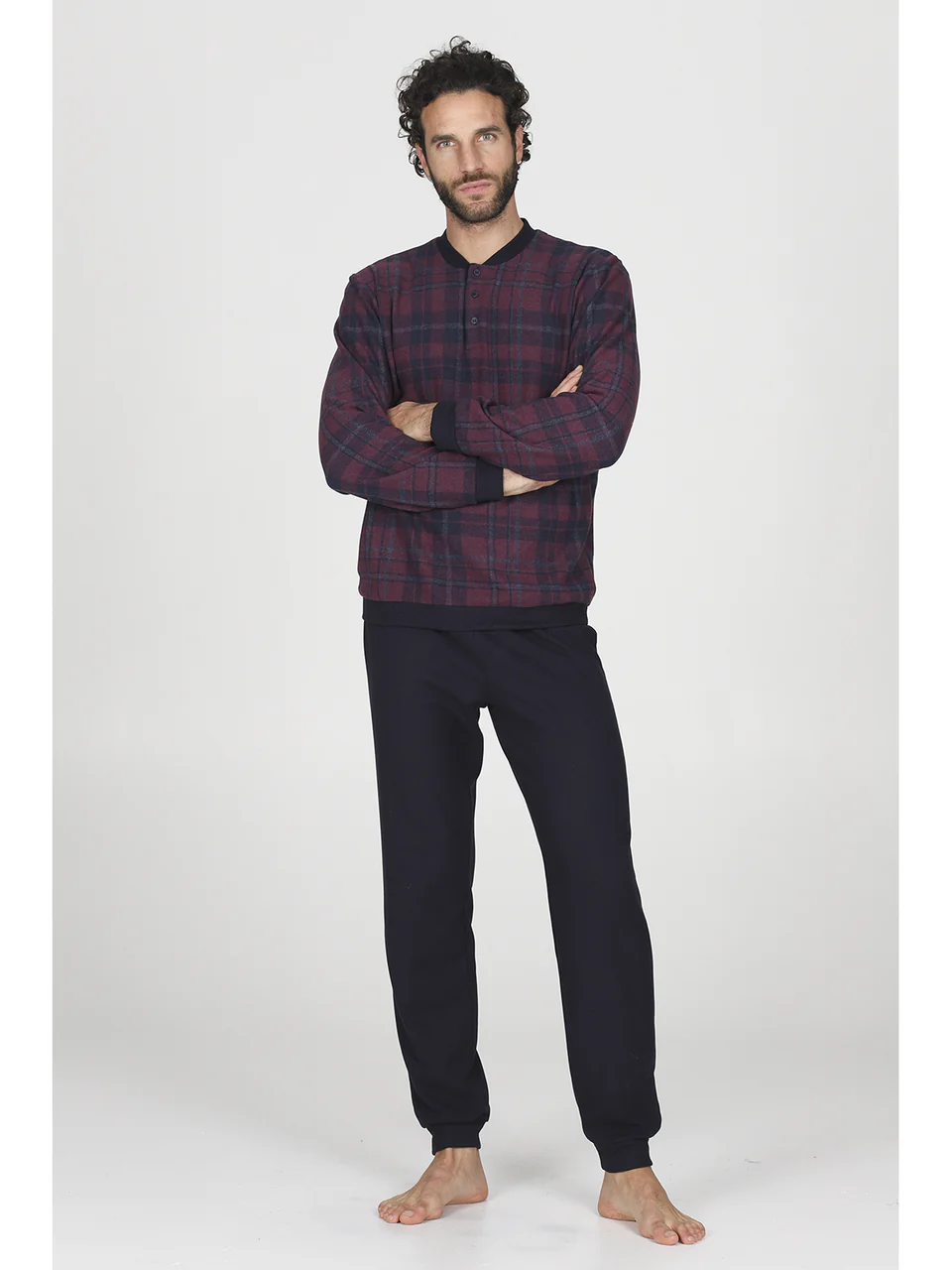 Featured image for “Pigiama Serafino Jacquard Scozzese Julipet”