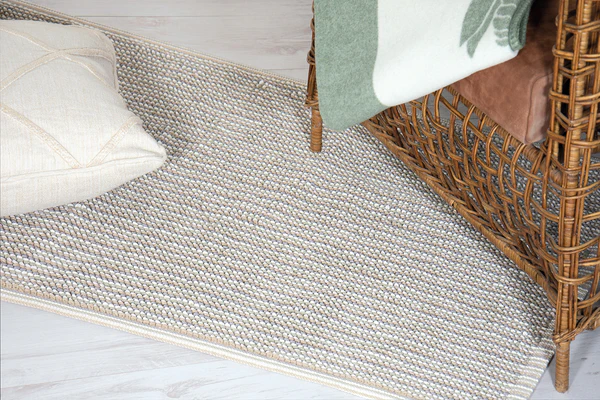 Featured image for “Tappeto Mastro Raphael”