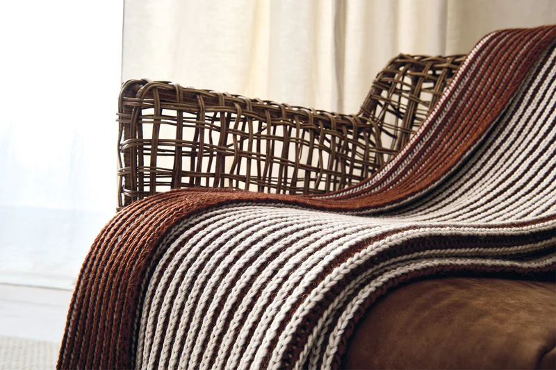 Featured image for “Plaid Sabine Bicolore Mastro Raphael”